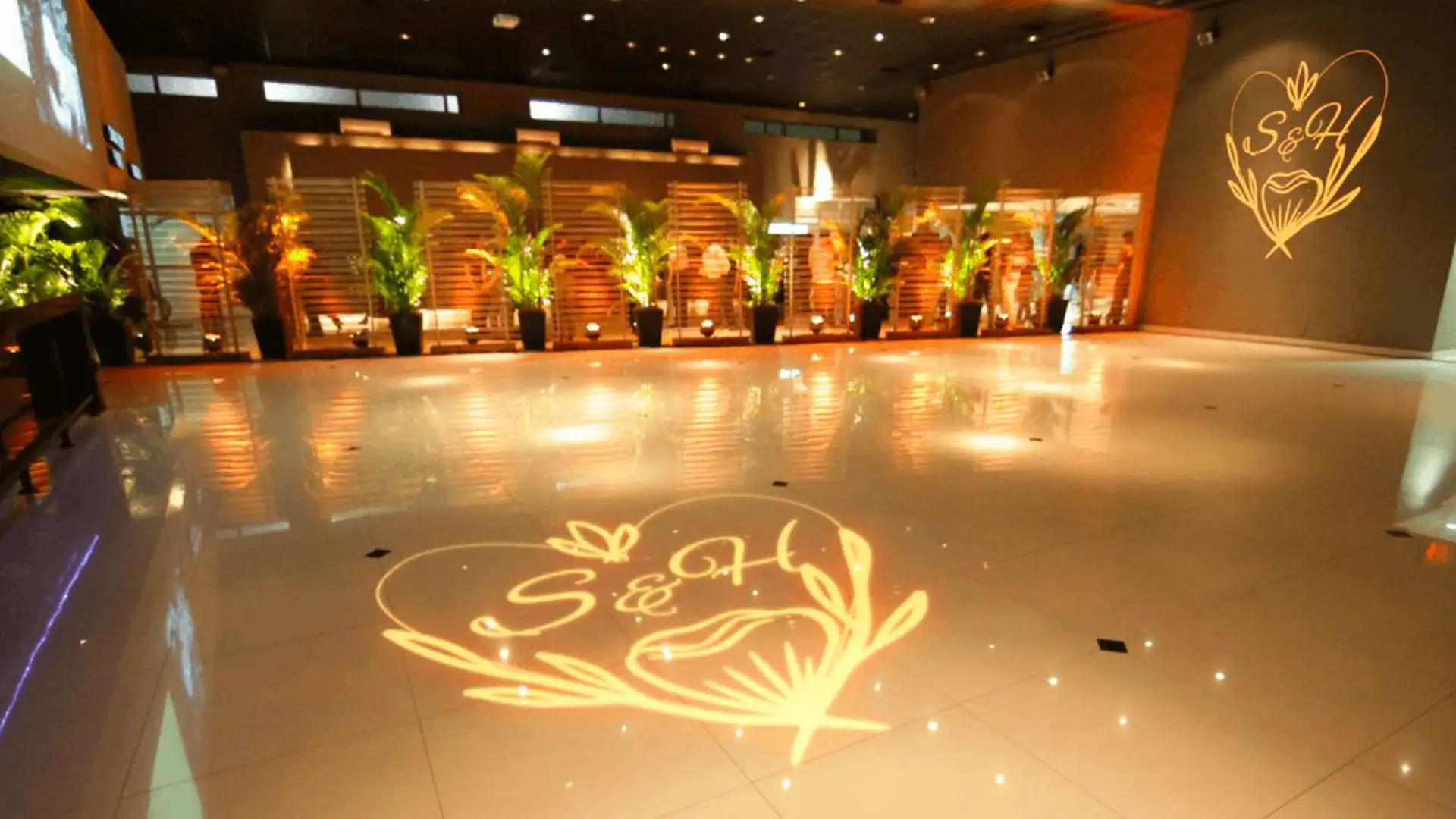 SETTING THE SCENE WITH SEASONAL GOBO IDEAS