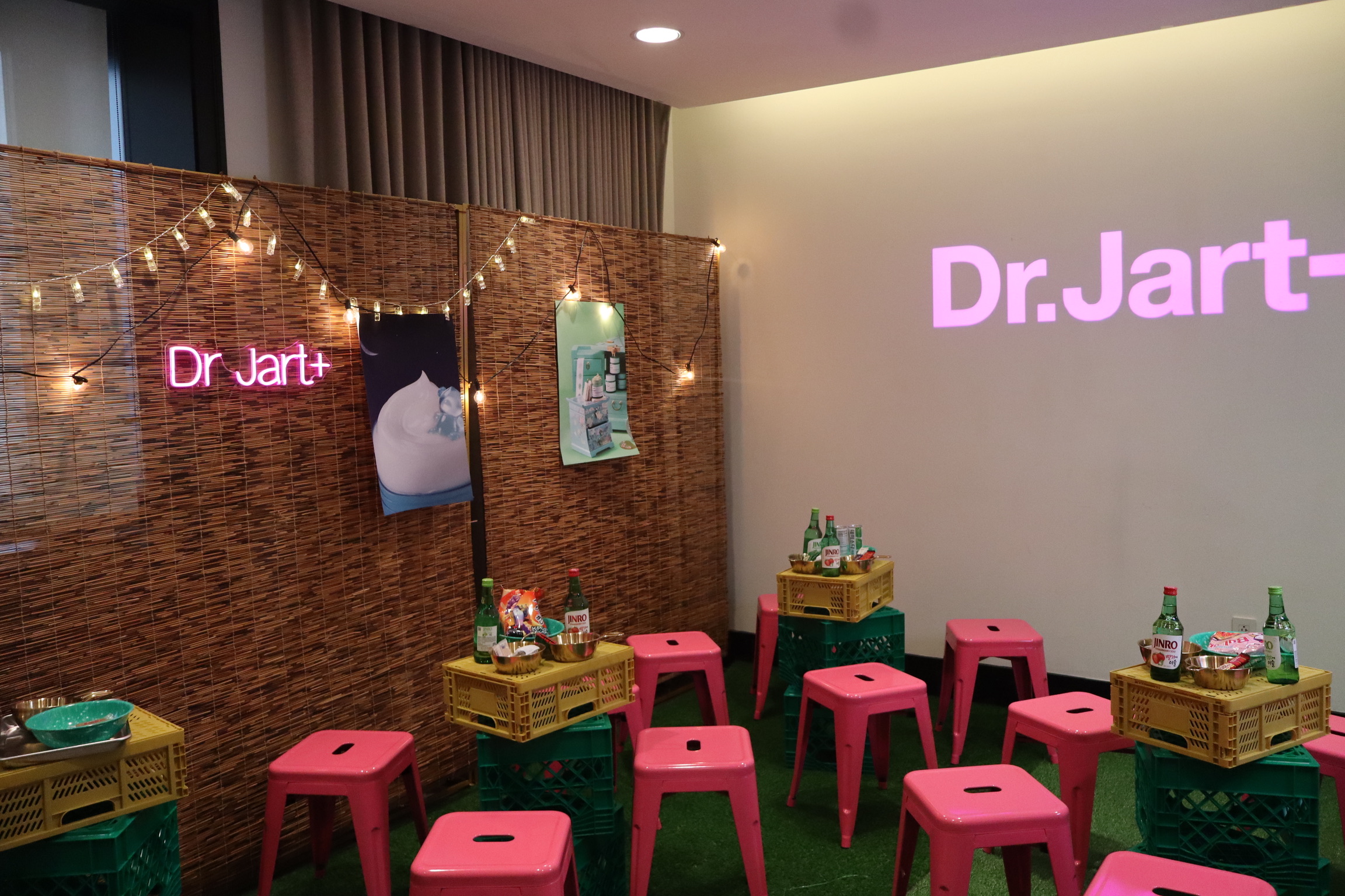 Dr. Jart+ neon signage and decor at the Dr. Jart+ Pocha brand activation event — Infinity Projectors