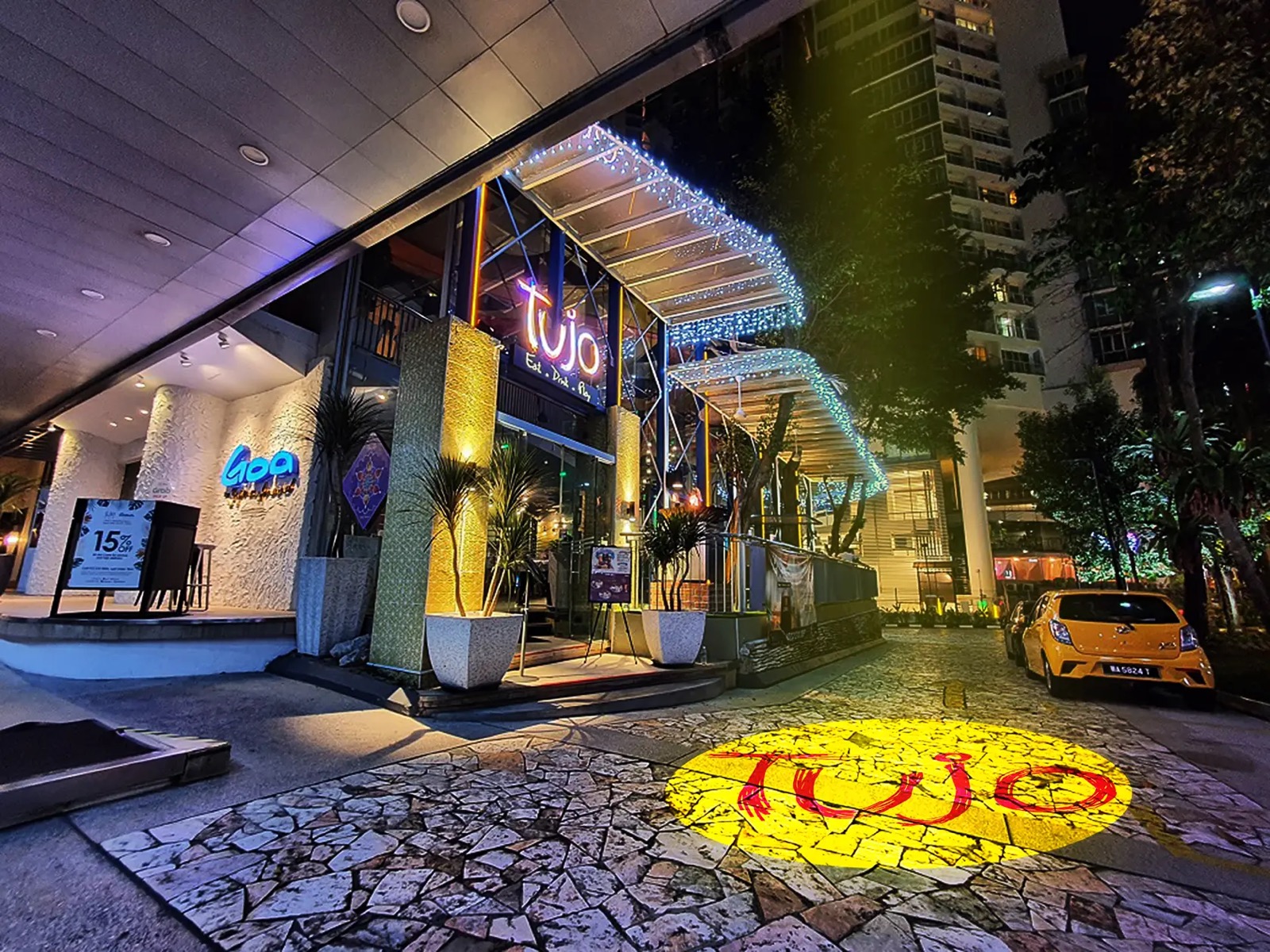 Real Premium Tujo Walkway logo gobo projection — real Safety & Wayfinding install | Infinity Projectors